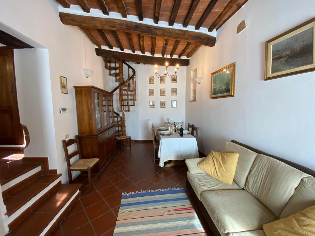 L'Angolodipetroio Apartamento Exterior foto